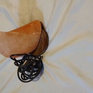 Salt lamp